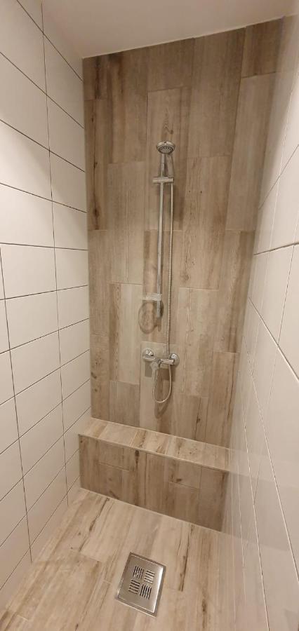 Casa Alex Si Daiana Appartement Orşova Buitenkant foto