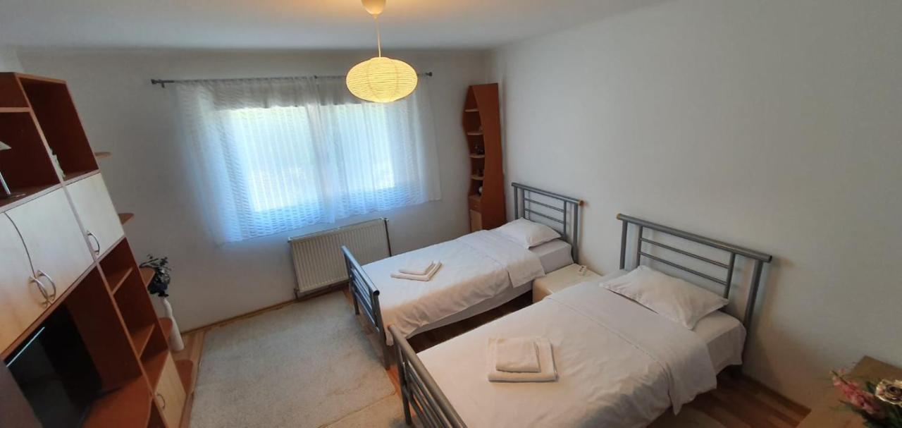 Casa Alex Si Daiana Appartement Orşova Buitenkant foto